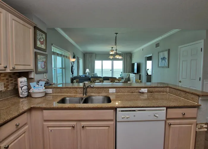 Apartment Crystal Shores West 601 By Youngs Suncoast *