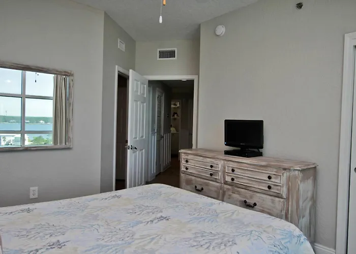 Crystal Shores West 601 By Youngs Suncoast