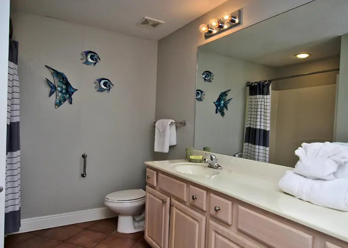 Crystal Shores West 601 By Youngs Suncoast *