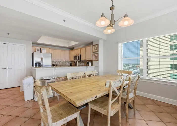 Crystal Shores West 601 By Youngs Suncoast